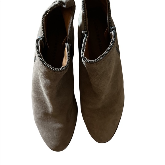 Lucky Brand Women's Basel Ankle Bootie, 11 - Picture 3 of 5